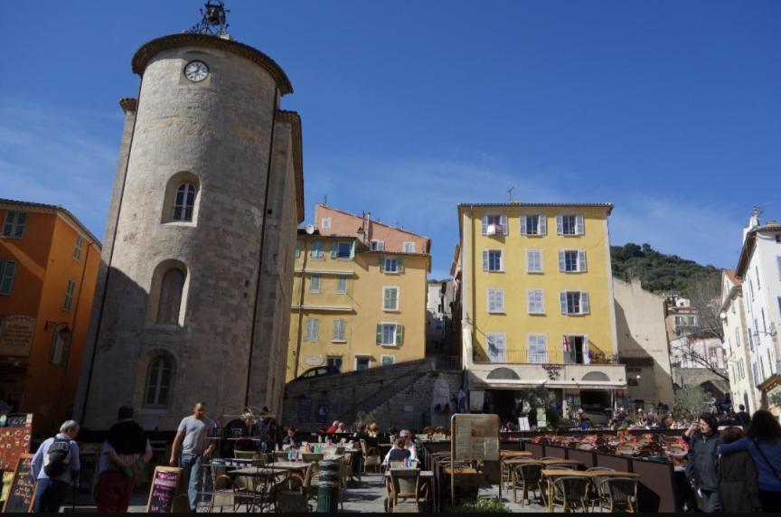 Superbe T2 Proche Des Plages Et Des Commerces Hyères Dış mekan fotoğraf